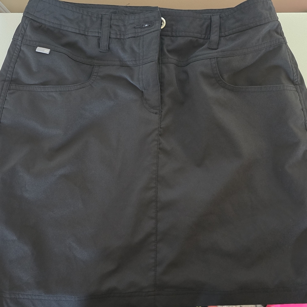 Nivo golf skort black size 6 nearly new
